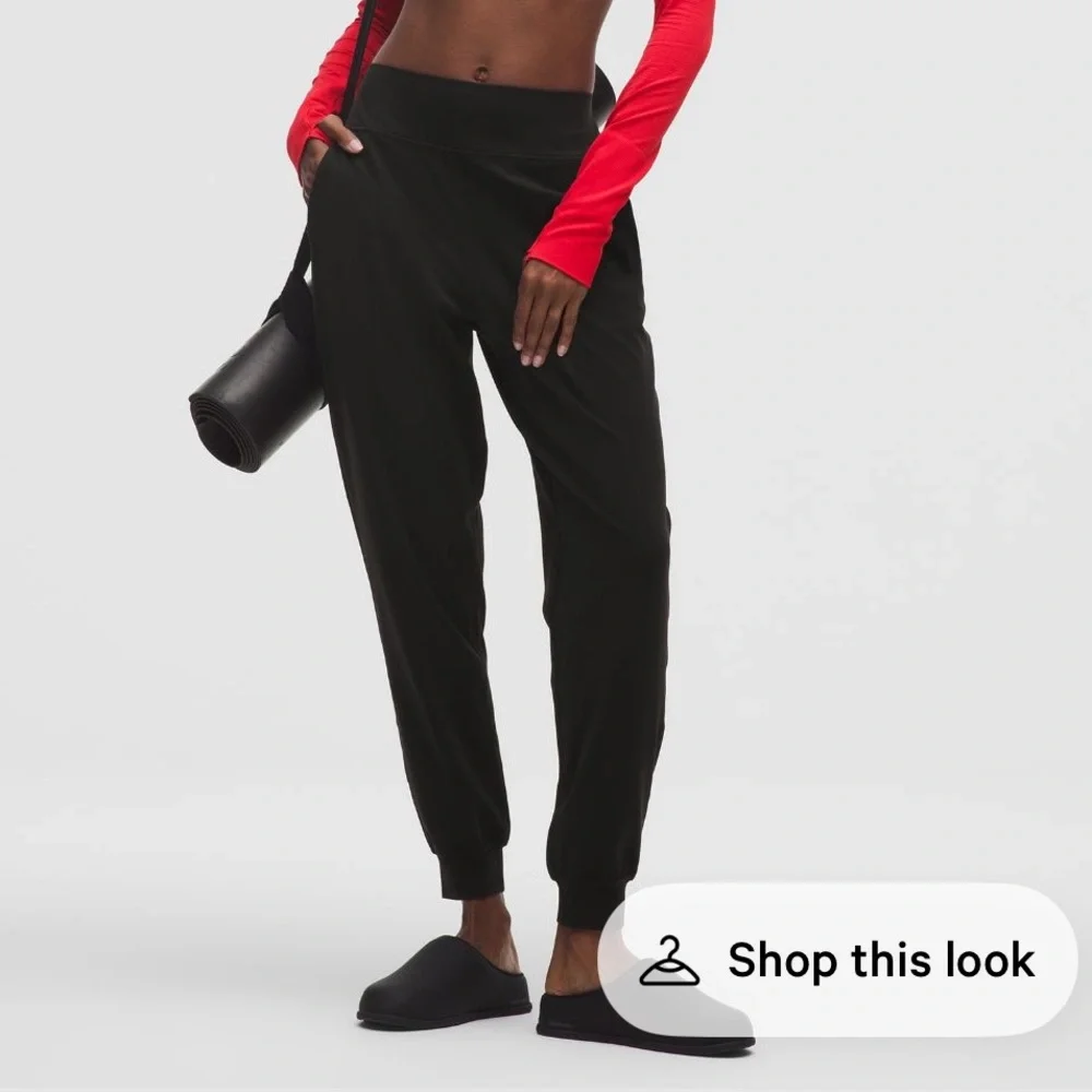 Lululemon Align Joggers - Picture 1 of 4